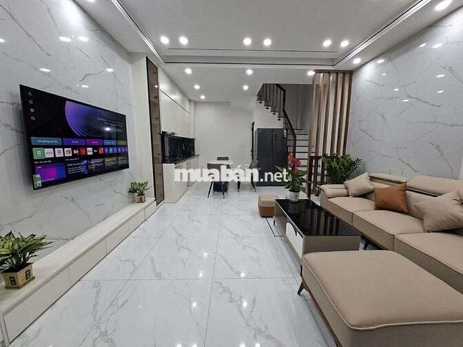 nhà đẹp tại việt hưng -  diện tích 45m2 . 6 tầng mới - giá hơn 6 tỷ