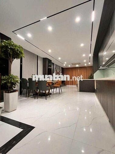 NHÀ ĐẸP BỒ ĐỀ - NHÀ 6 TẦNG THANG MÁY - Ô TÔ VÀO NHÀ - GIÁ CHỈ HƠN 9 TỶ