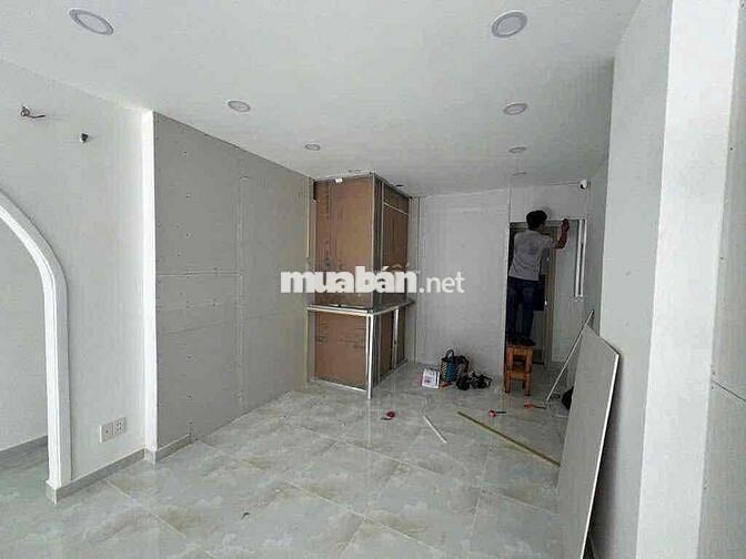 CHO THUÊ NHÀ NGUYỂN ĐÌNH CHIỂU,QUẬN 3(4.5x12) PTRỆT,LẦU,TẦNG TRỆT RỘNG