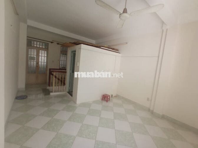 Cho thuê nhà 113 Hoàng Xuân Nhị