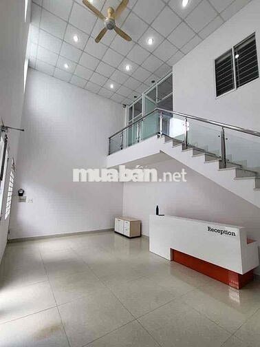 Nhà mặt tiền 7*13; có sân tiện KINH DOANH