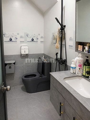 MT Huỳnh Văn Chính Tân Phú – ngang 5m – đối diện chung cư, gần chợ