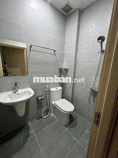 CHO THUÊ NHÀ NGUYỂN ĐÌNH CHIỂU,QUẬN 3(4.5x12) PTRỆT,LẦU,TẦNG TRỆT RỘNG