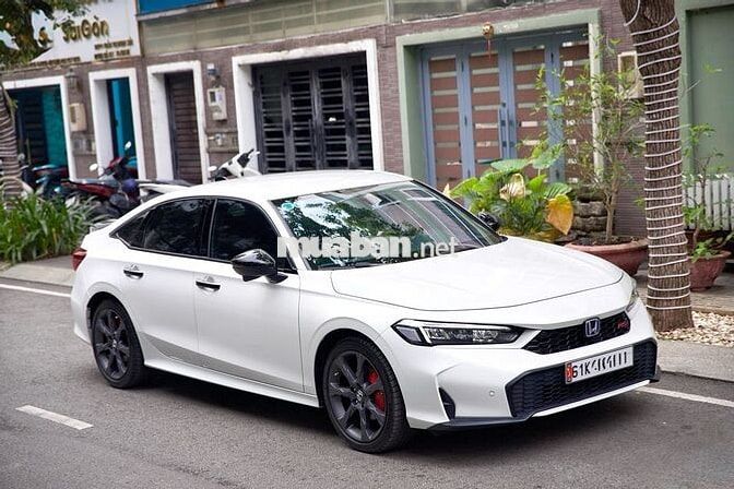 CIVIC RS HEV 2025, ODO: 5.000KM, SƠN ZIN CẢ XE