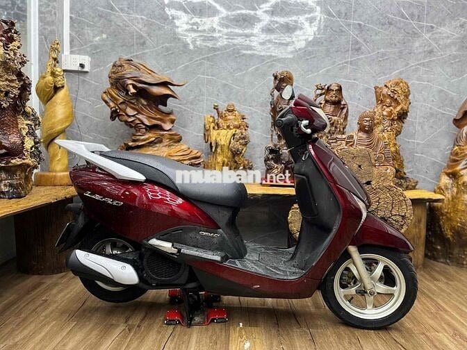 Honda Lead 2012 đẹp, máy êm thì thầm biển SG