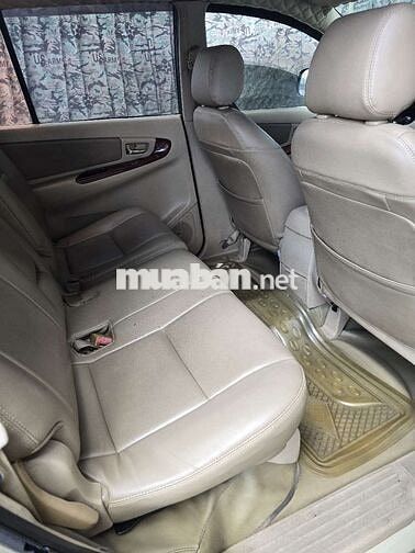 Toyota Innova 2006 G Vàng cát