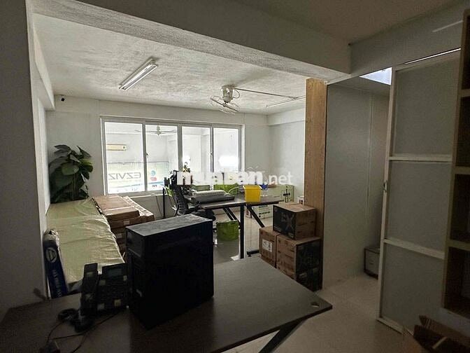 Mặt Tiền Hoàng Hoa thám dtsd 266m đang cho thuê chính chủ cần bán