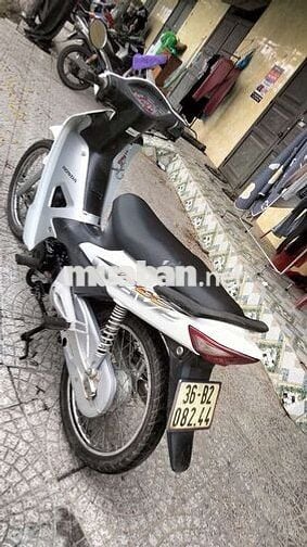 Honda Wave @ 2012 Trắng