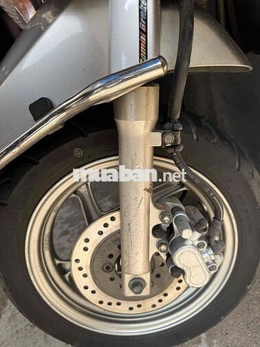 Honda SCR 110 màu Bạc
