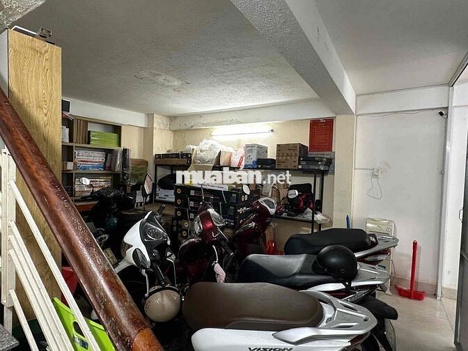 Mặt Tiền Hoàng Hoa thám dtsd 266m đang cho thuê chính chủ cần bán