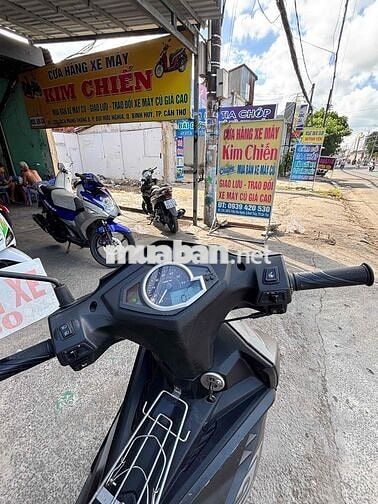 SYM Star SR Đen đỏ