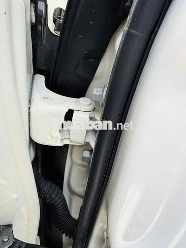 Honda Civic 1.8E 2018 Trắng . odo 86k km . zin