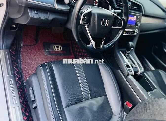 Honda Civic 1.8E 2018 Trắng . odo 86k km . zin
