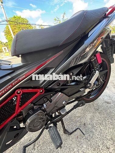 SYM Star SR Đen đỏ