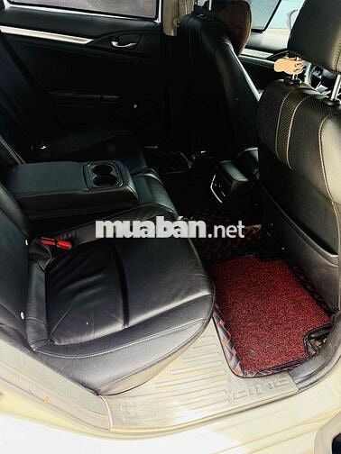 Honda Civic 1.8E 2018 Trắng . odo 86k km . zin
