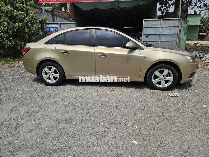 Chevrolet Cruze 2011 Vàng cát