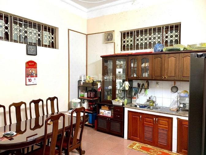 Bán nhà phố Minh Khai 50m2, xây 5 tầng, chính chủ, gần đường lớn