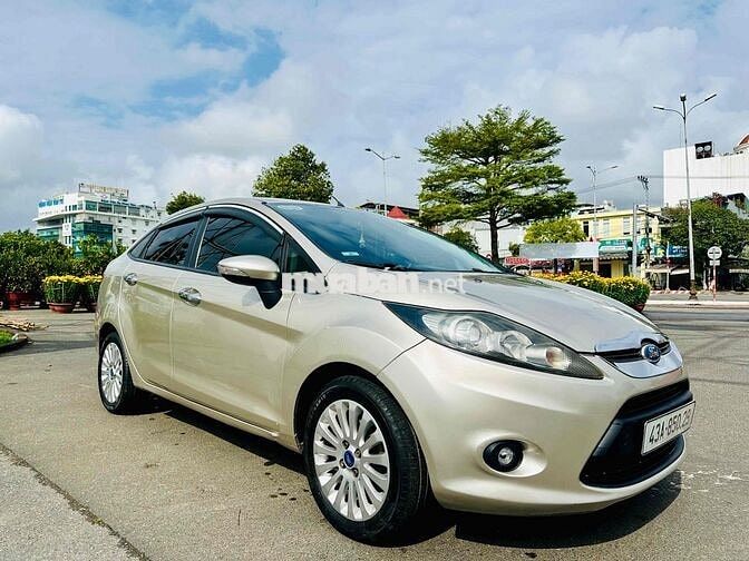 Ford Sport Tự Động