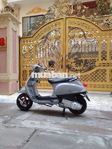 Piaggio Vespa Xám Cổ điển