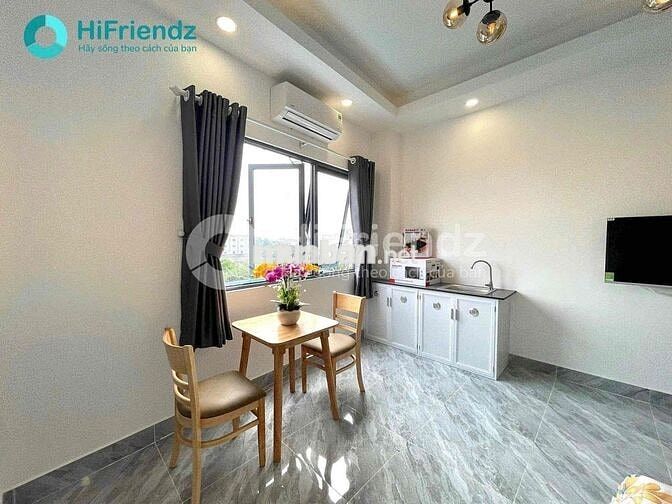 CHO THUÊ PHÒNG CỬA SỔ TRỜI FULL NỘI THẤT NGAY ĐH NGUYỄN TẤT THÀNH