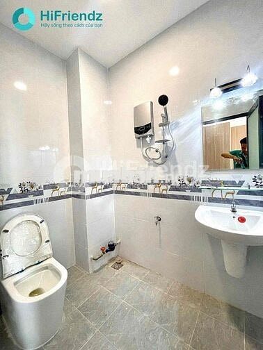 CHO THUÊ PHÒNG CỬA SỔ TRỜI FULL NỘI THẤT NGAY ĐH NGUYỄN TẤT THÀNH