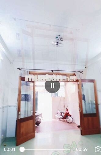 cho thuê nhà 1 trệt 1 lầu 1pn 2wc, cổng để xe 
