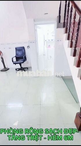 cho thuê nhà 1 trệt 1 lầu 1pn 2wc, cổng để xe 