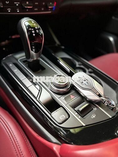 Maserati Levante 2016 Đen/nthất đỏ Sport Limited !