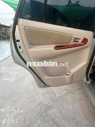 Toyota Innova 2007 Bạc 7 chỗ