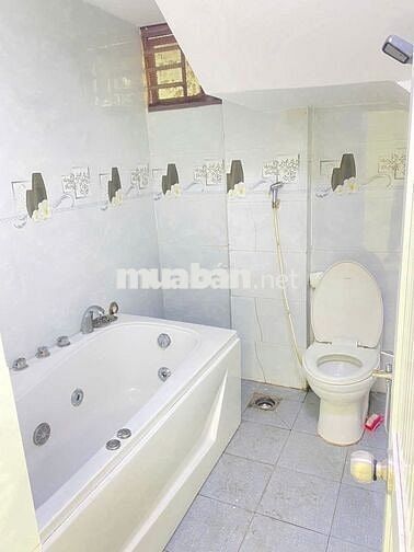 Cho Thuê Mặt Bằng Góc 2 Mặt Tiền Kinh Doanh Tự Do