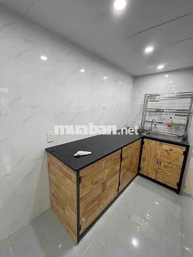 Cho thuê nhà mới kiệt 3m Hải Phòng-Hải Châu . Full nội thất cơ bản