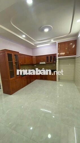 CHÚ NĂM BÁN NHÀ 3 TẦNG 228m2 QUẬN 12 CÓ SỔ HỒNG RIÊNG