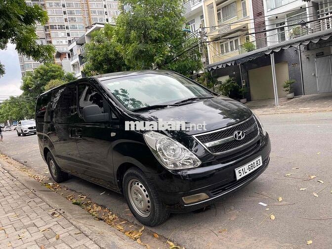 Hyundai Starex 2014 3 chỗ Đen