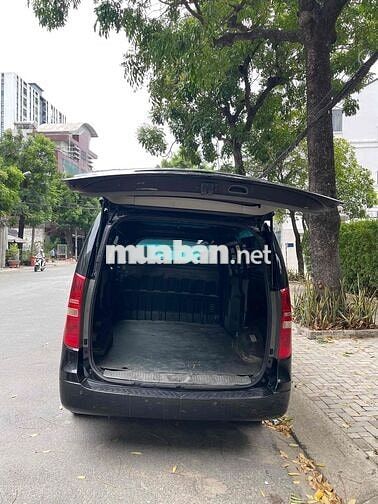 Hyundai Starex 2014 3 chỗ Đen