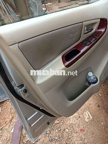 Toyota Innova 2006 Bạc