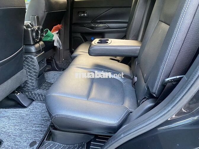 Mitsubishi Outlander 2018 2.4 Đen