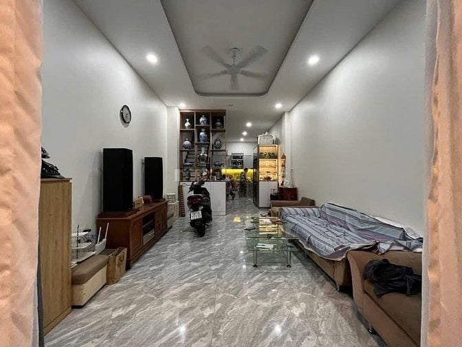 Cần bán nhà SHR Hồng Bàng Quận 6-50m2- Gần Chợ Lớn - Giá 3tỷ5