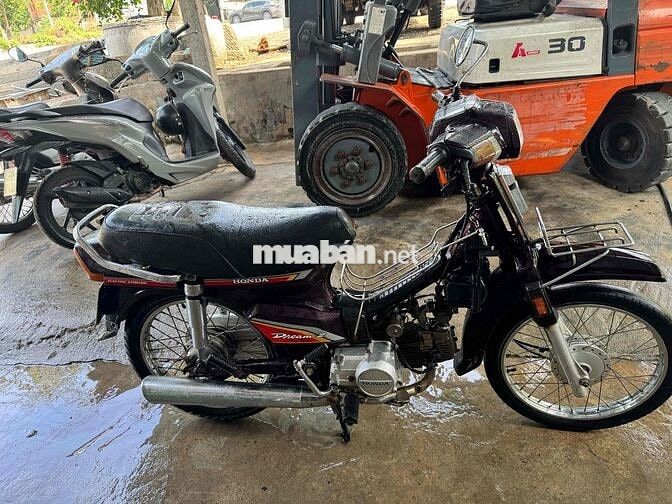Honda Dream màu Đỏ đô
