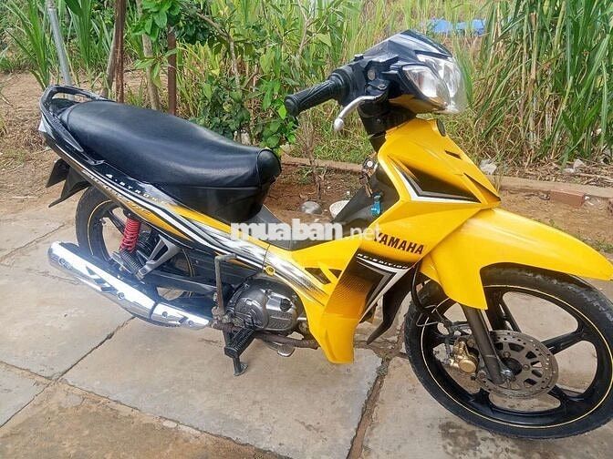 Yamaha Sirius màu Vàng
