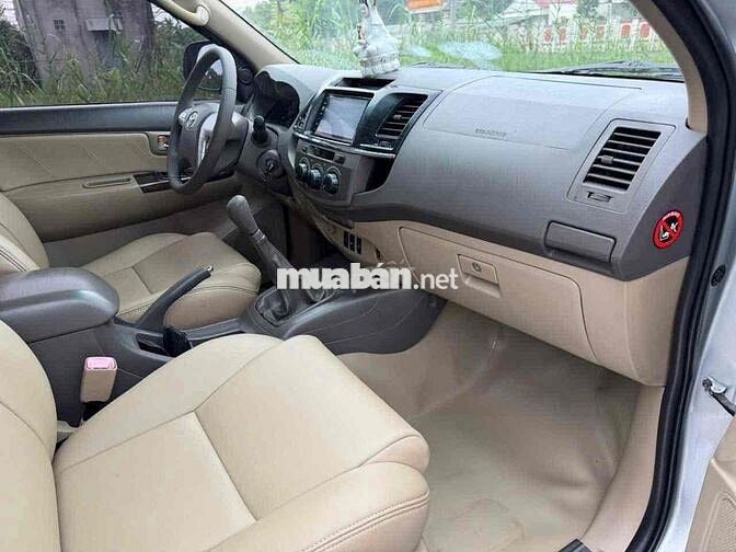 Toyota Fortuner 2013 Bạc