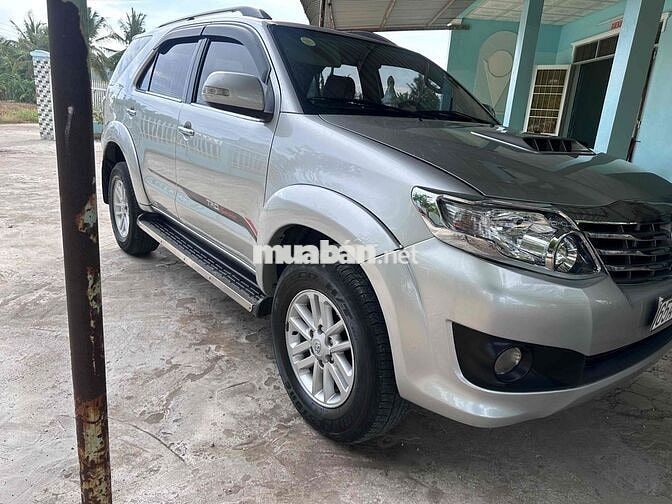 Toyota Fortuner 2013 Bạc
