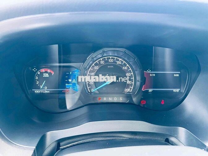 Ford Everest Titanium 2018 10 vạn km Nâu