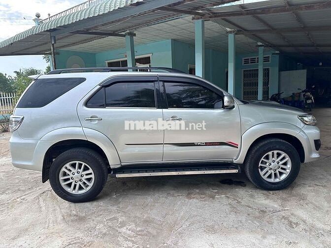 Toyota Fortuner 2013 Bạc