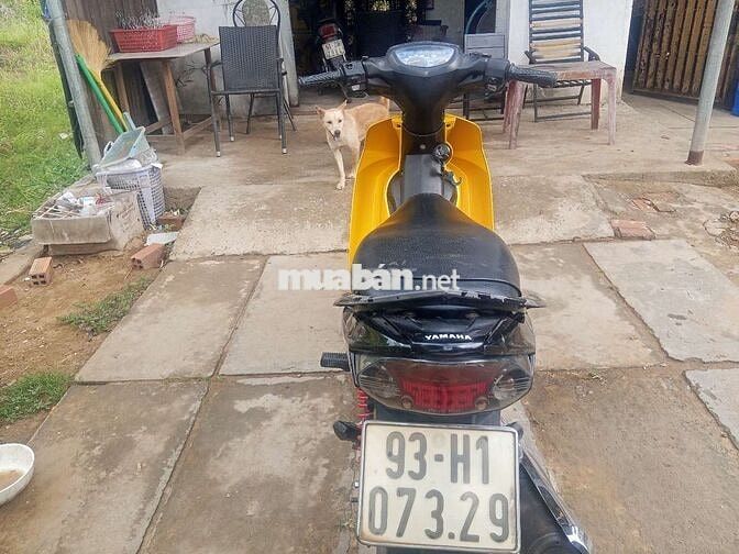 Yamaha Sirius màu Vàng