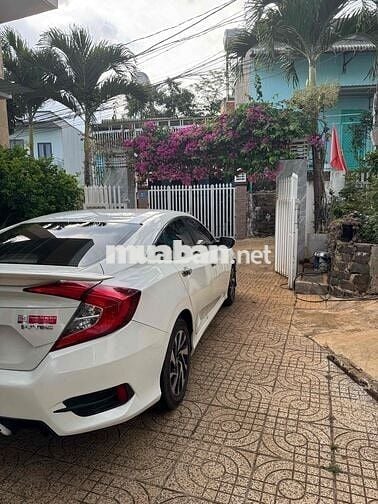 Honda Civic 2017 Trắng 180k km