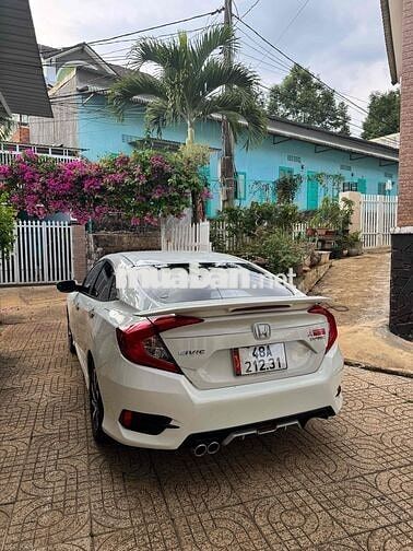 Honda Civic 2017 Trắng 180k km