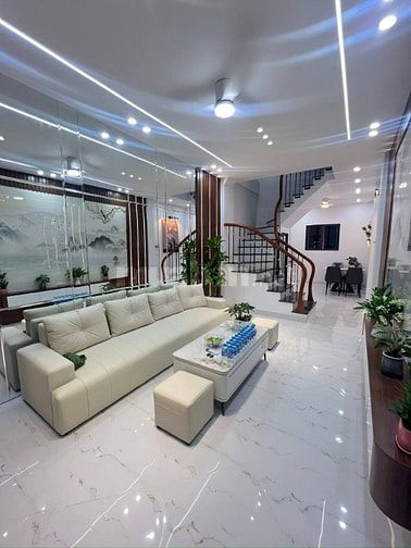 Bán Nhà Kim Giang, Hoàng Mai 36m, 4 tầng mt 3.3m, giá 8.9 tỷ.