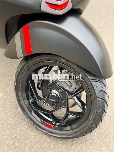 Vừa mua đc ít ngày VESPA_iget chạy 500km