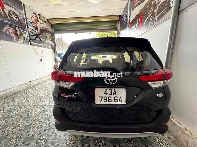 Toyota Rush 2018 Đen