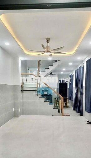 NHÀ NGUYÊN CĂN MỚI XÂY CHO THUÊ - NEW HOUSE FOR RENT